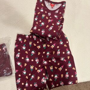 Women’s Christmas Pajamas - Maroon
